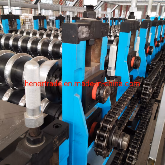 Nuova lamiera di copertura per ponte a strati personalizzata popolare a tre livelli che produce prodotti in acciaio metallico di colore diverso per la formatura a freddo di tegole per tetti che realizzano una linea di produzione a macchina